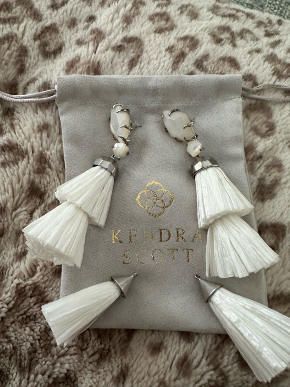 Kendra Scott White Multi-Tier Tassel Earrings - Picture 1 of 6